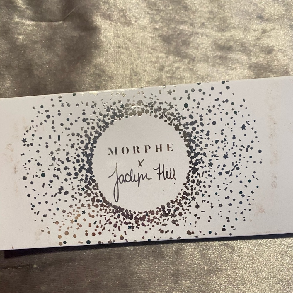 Jaclyn hillxMorphe eyeshadow palette